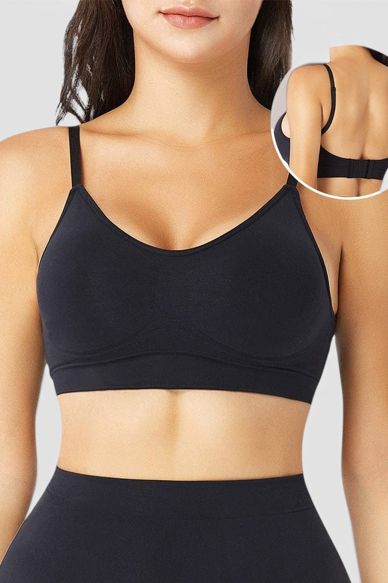 www.modusactive.com black seamless contour bra with removable padding and adjustable straps made of nylon and elastane.