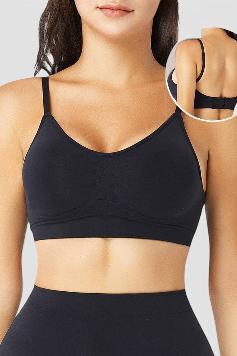 www.modusactive.com black seamless contour bra with removable padding and adjustable straps made of nylon and elastane.