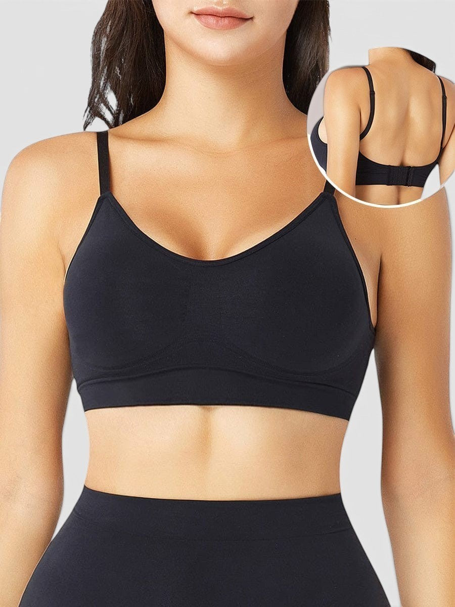 www.modusactive.com black seamless contour bra with removable padding and adjustable straps made of nylon and elastane.
